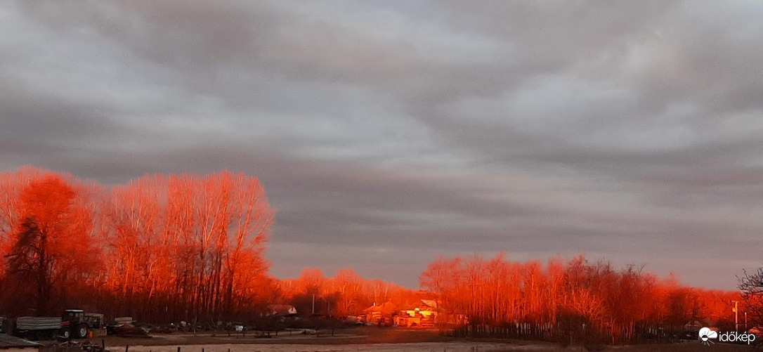 Korra reggelt Tabdin..