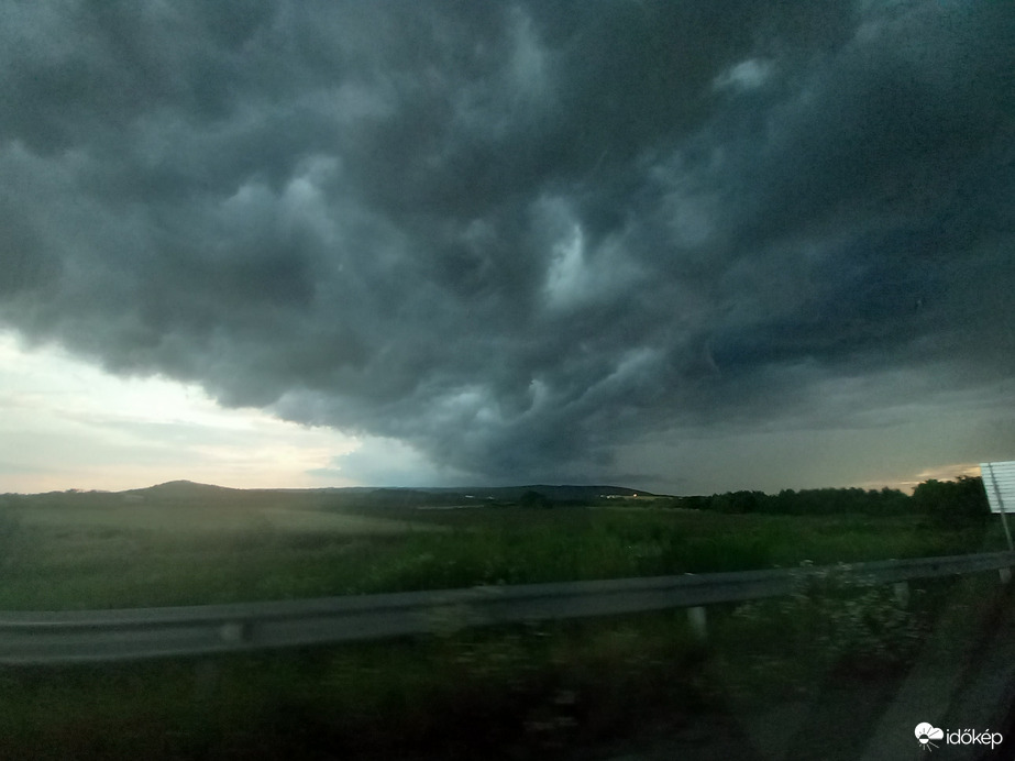 Észlelési fényképek