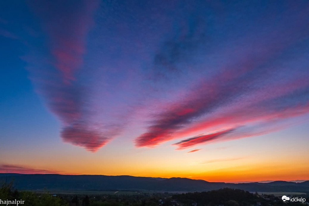 Észlelési fényképek