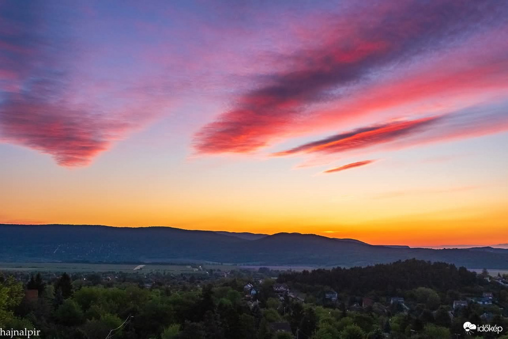 Észlelési fényképek