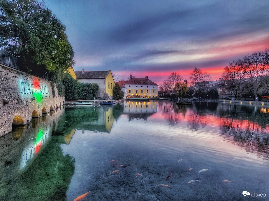 Elköszönt mára...