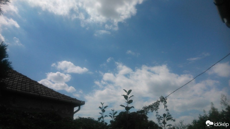 Észlelési fényképek