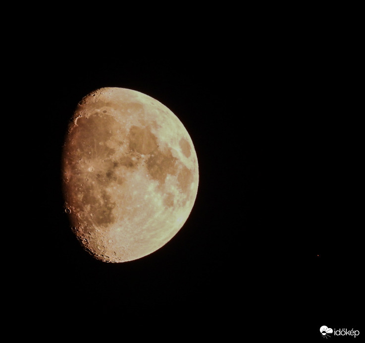 Hold és a Mars 