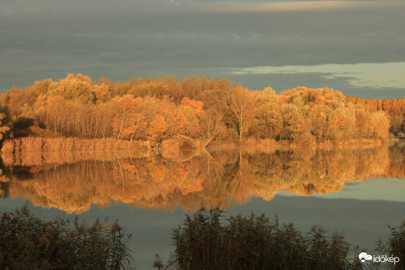 Fényárban a túlsó part