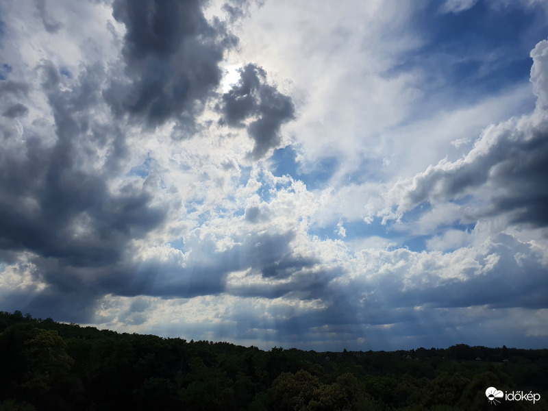 Kő-hegyi napsugarak