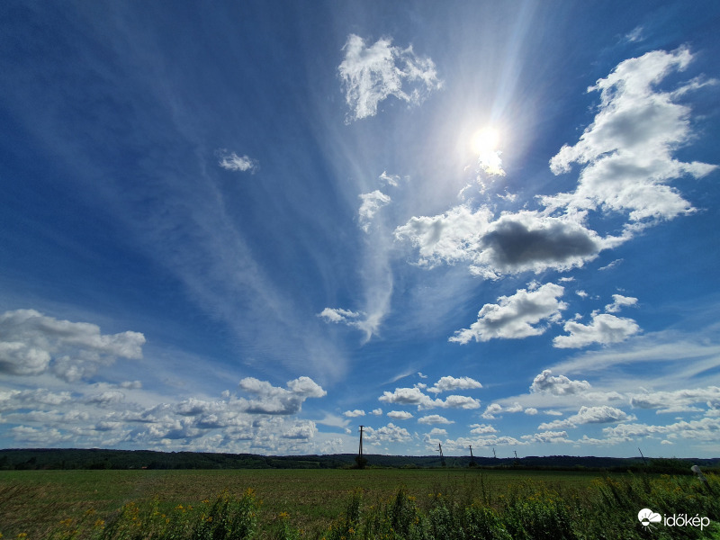 Délutáni égkép Nyugaton...