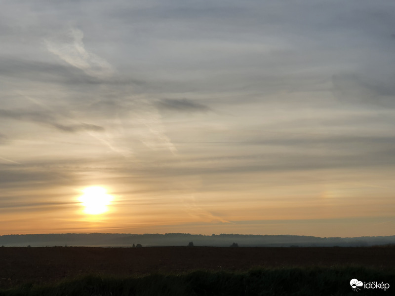 Hétfő reggel jobbos melléknappal 10.18. :)