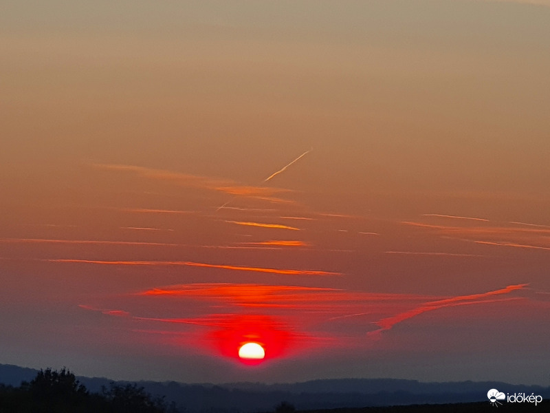 Vérvörös alkony...