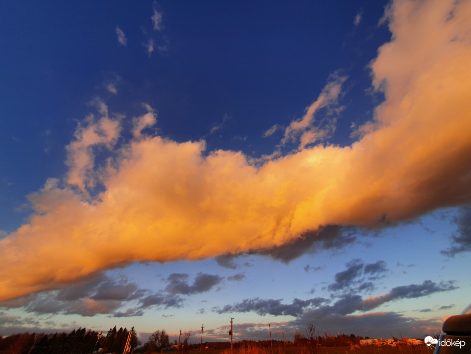 Ebből a csodafelhőből 20másodpercig havazott