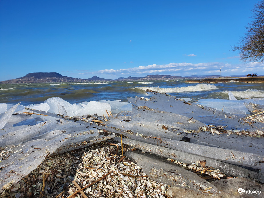 Fonyódi "csendélet" 