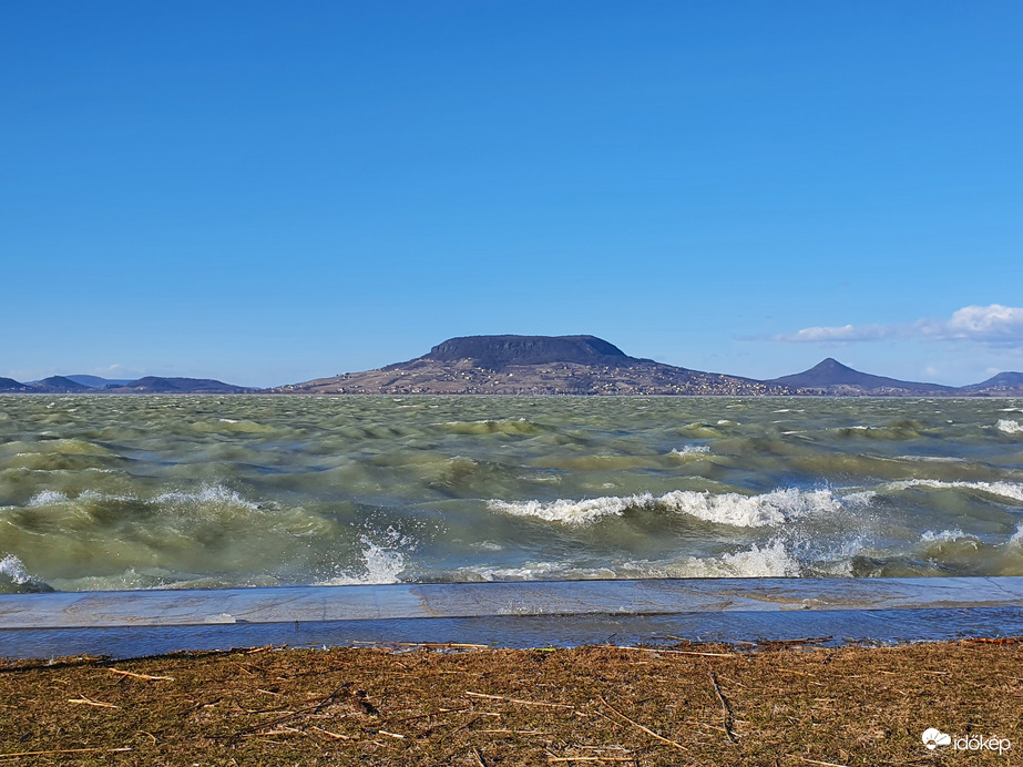Hullámzik a Balcsi ❤