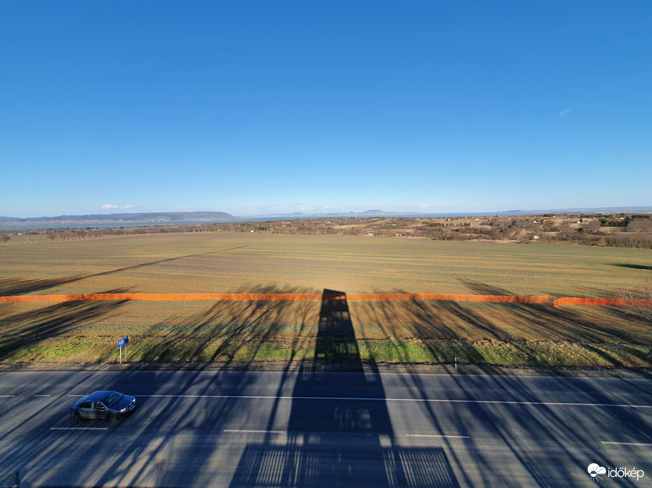 ...távol a Balatontól