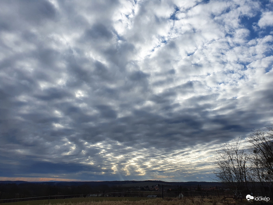 Délutáni égkép Nagylengyelböl