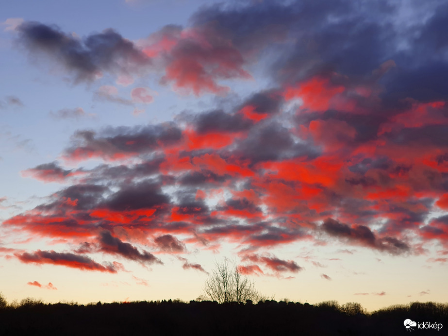 Napnyugta után Nagylengyel Kő-hegy felett