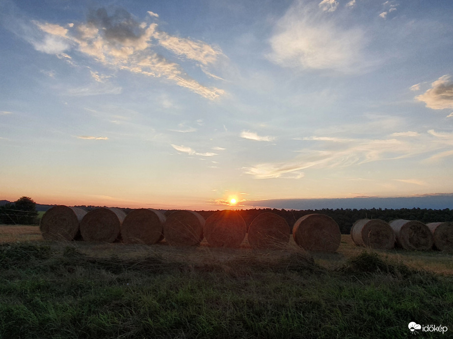 Sorakozó napnyugtához...