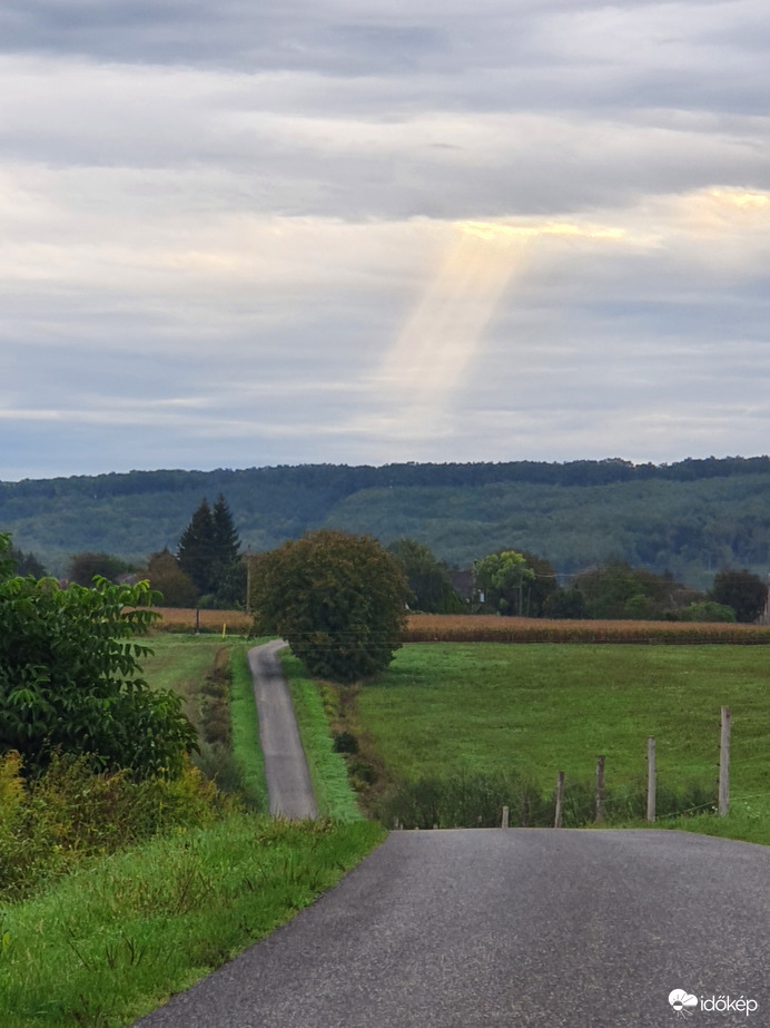 Reménysugár mindig ott vár az út végén ❤️
