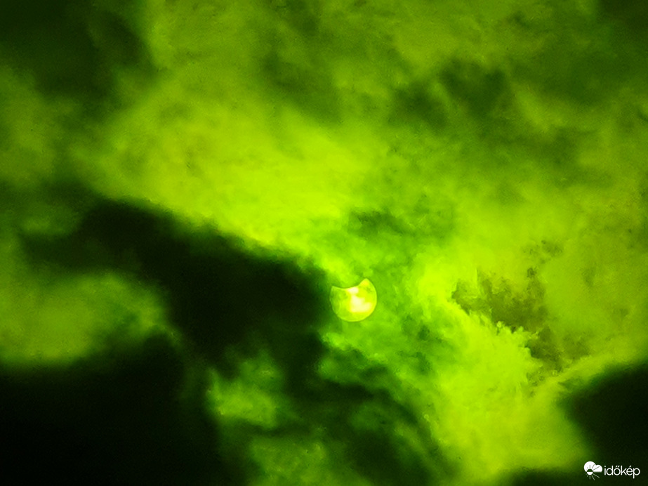 Kis betekintést kaptunk a felhőktől❤️