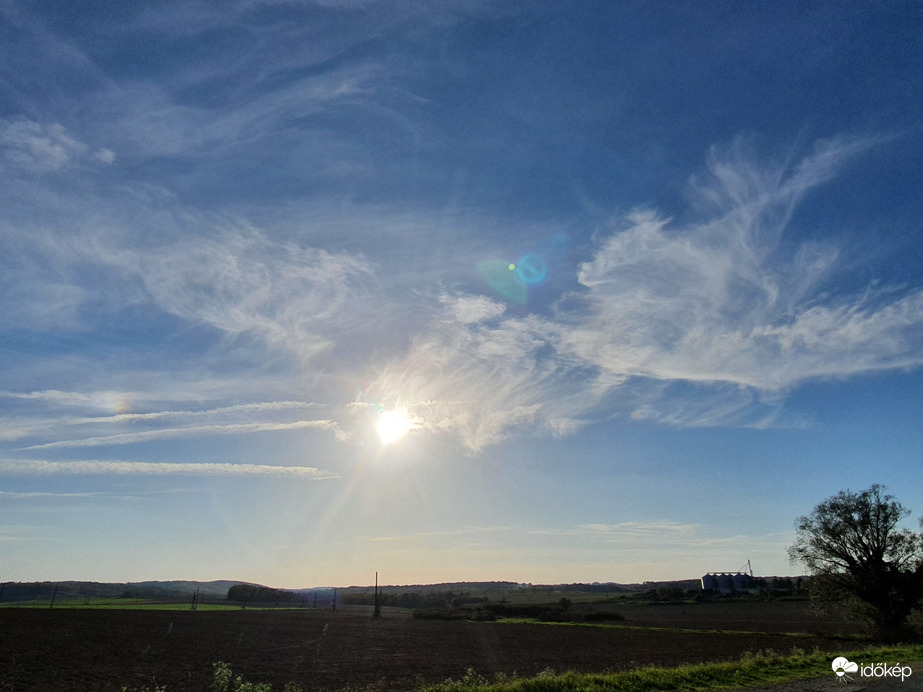 Bal oldali melléknap 10.27.