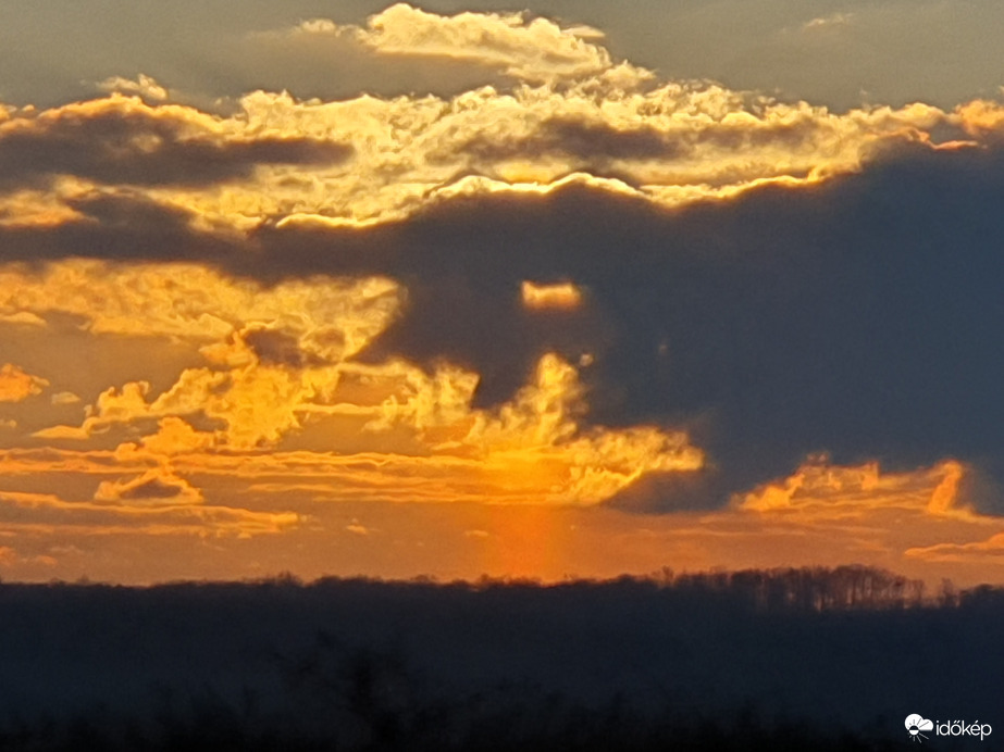Hétfő reggeli kicsike naposzlop