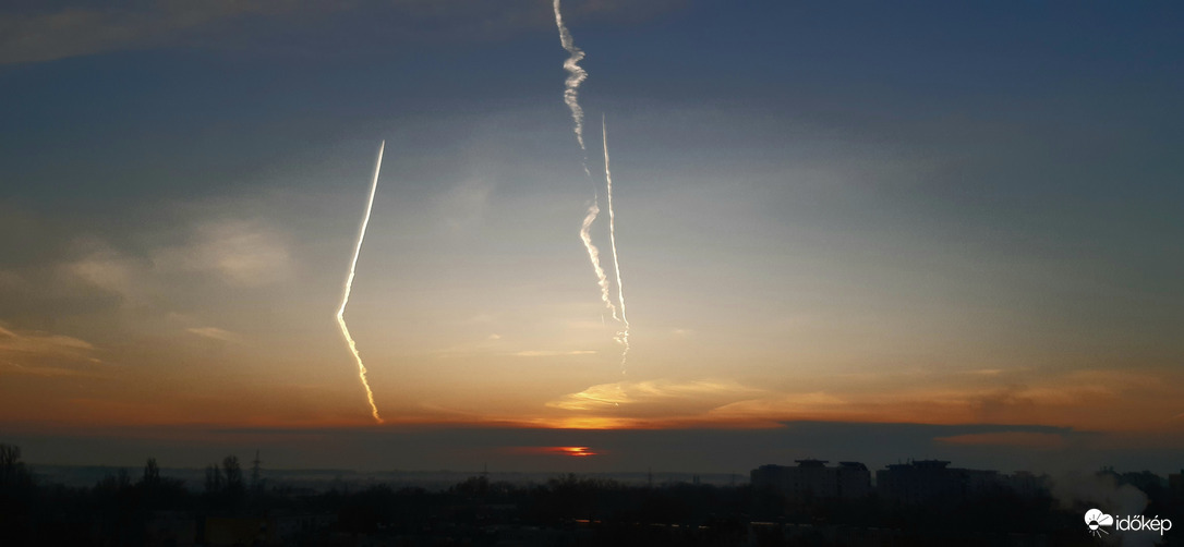 Éles irányváltás...sosem láttam ezt a "folyosót"