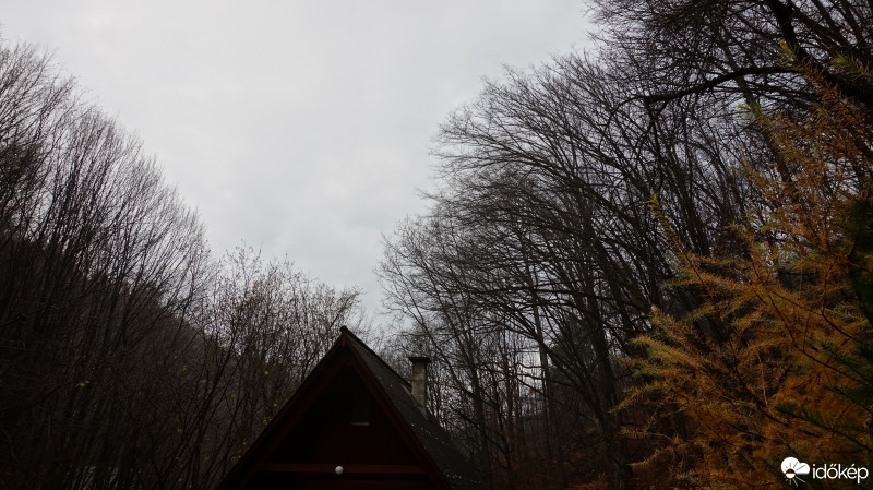 Háromhuta