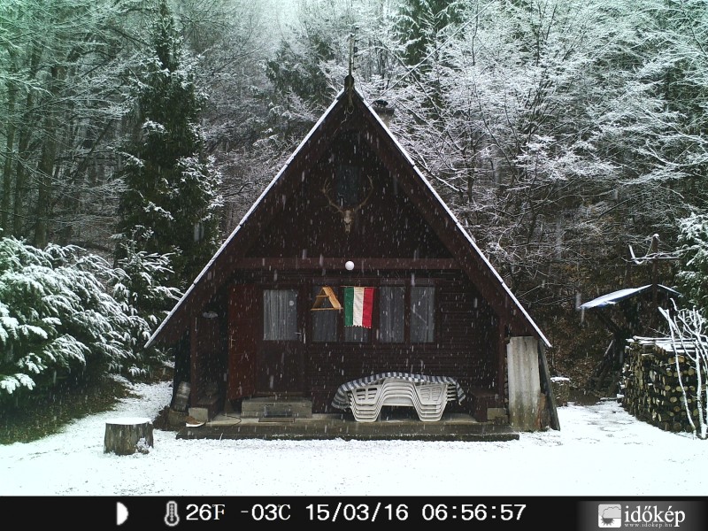 Háromhuta