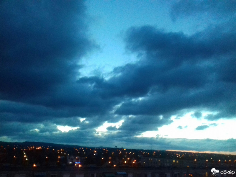 Észlelési fényképek