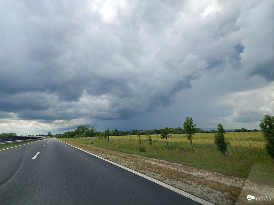 Kőszegi hegy felhőben 