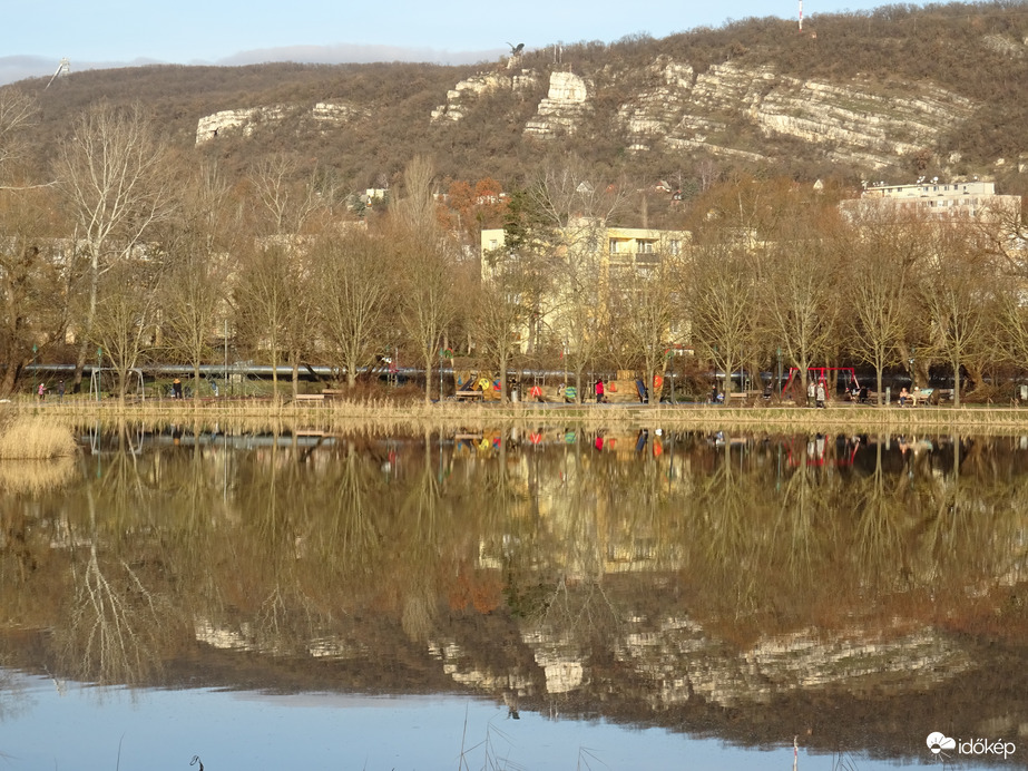 Víztükör 