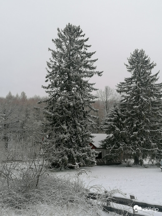 Somhegyi erdészház a Mátrában