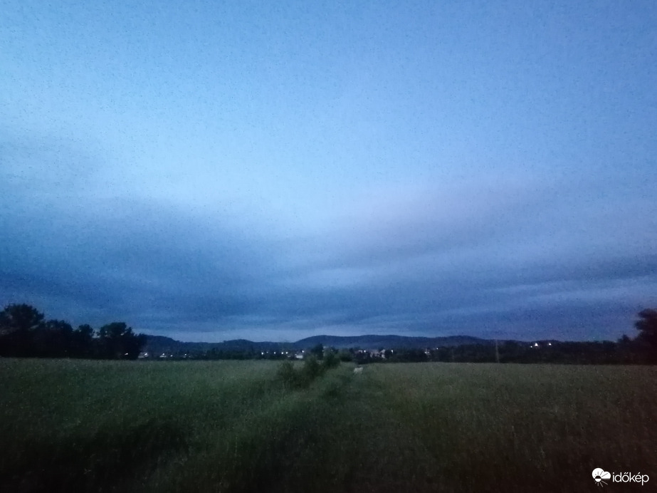 Estefelé nyugalomban