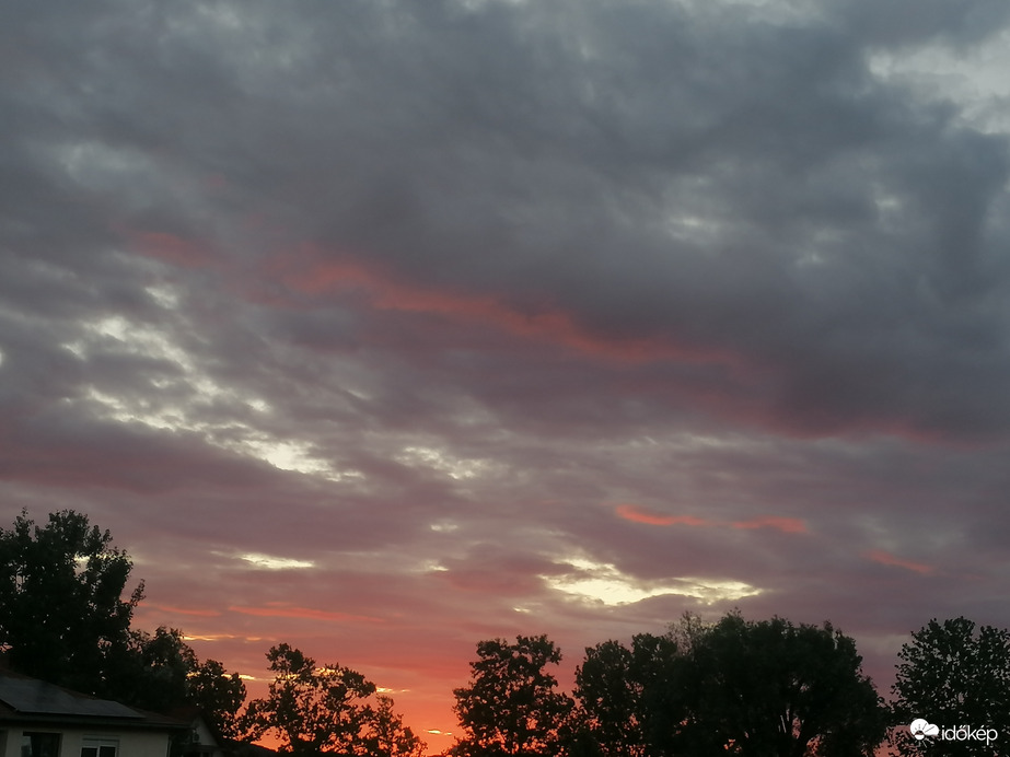Naplemente a Balatonnál 
