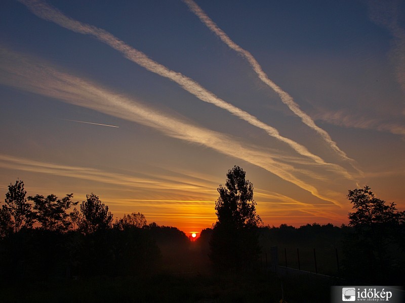 Az utolsó augusztusi napkelte..