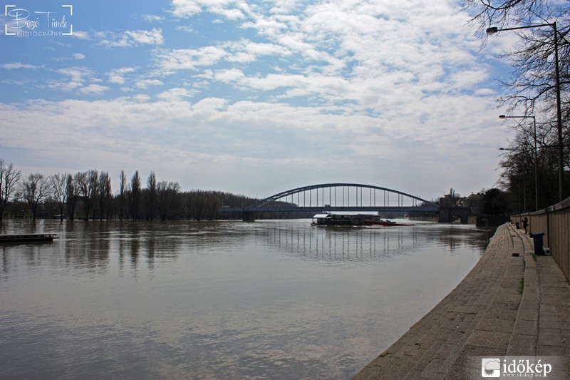 Szeged, 2013. 04. 08.