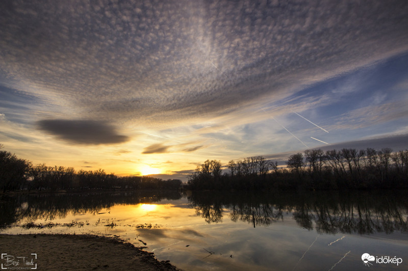 Naplemente a mártélyi Holt-Tiszánál