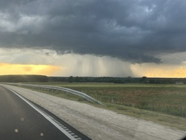 Amikro szó szerint leszakad az ég