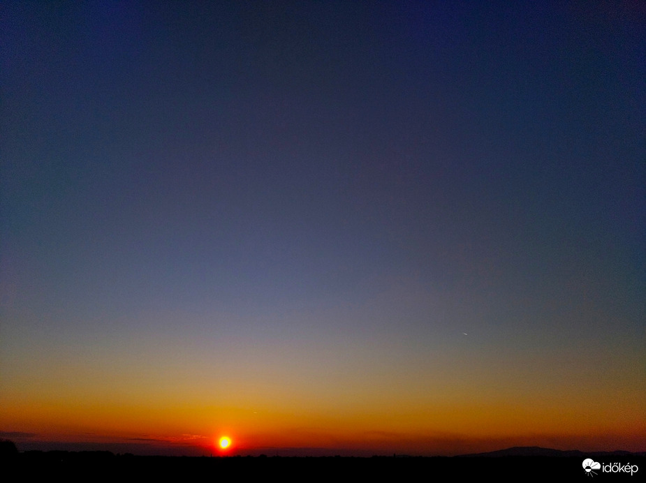 Hétzáró naplemente 