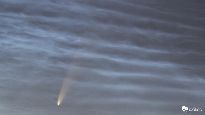 NEOWISE leplezve leplezetlenül! 2020-07-09 (Soroksár) 432mm-en így lehetett látni.