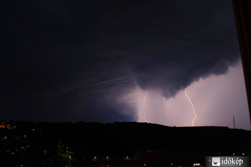 reggel 04.30-kor indult a vakuzás :)