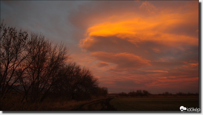 Ilyen felhő nincs is...