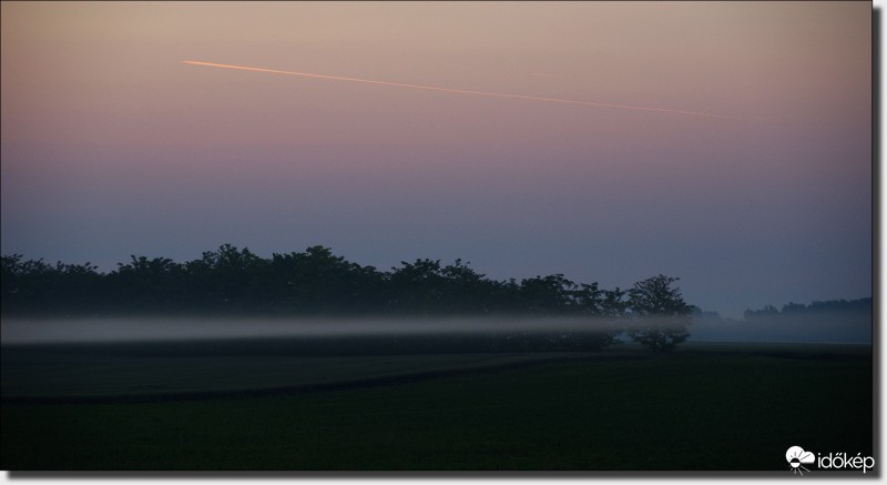 Derékig a párában