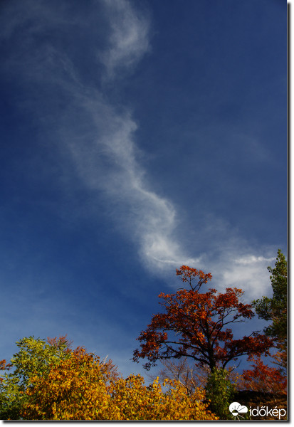 Csak a felhő miatt...