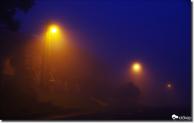 Jogos volt a ködriasztás...