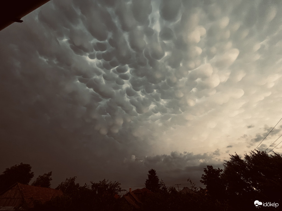 Észlelési fényképek