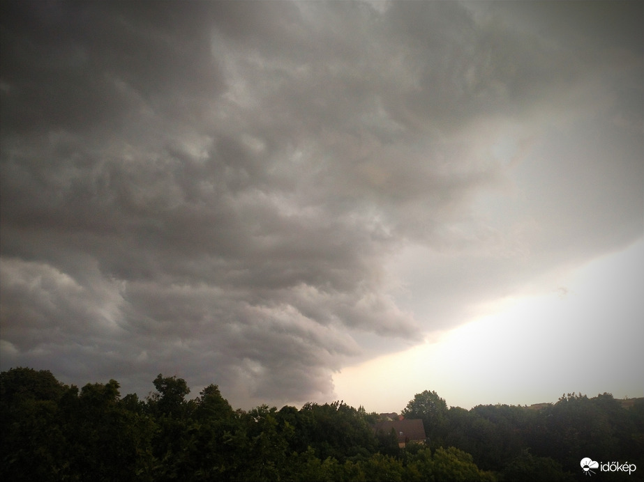 Észlelési fényképek