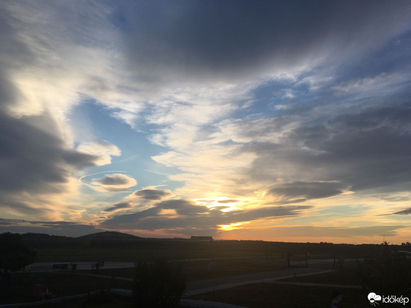 Észlelési fényképek