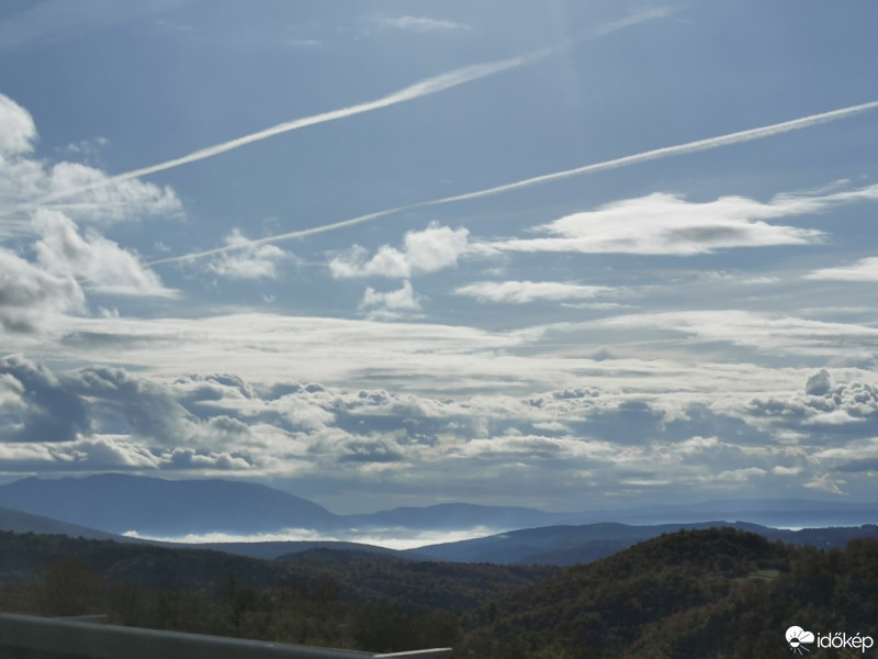 Észlelési fényképek