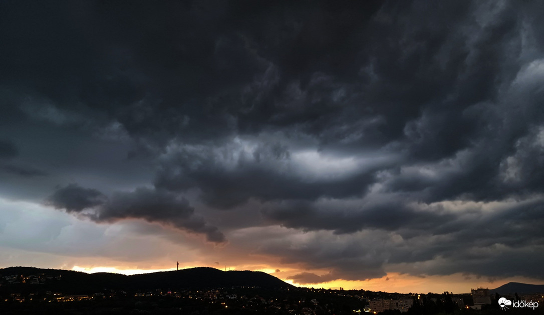 Naplemente vihar előtt