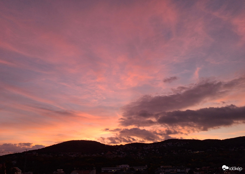 Lemenő nap nyomában. 