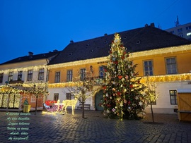 Karácsony Óbudán! Kellemes, békés karácsonyt és boldog új évet kívánok szeretettel! :( 